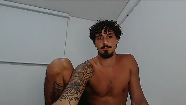 milkoffe - Milkoffe's free webcam - UK Sex Cams