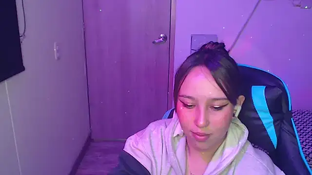 Skarlet_Adams28 webcam