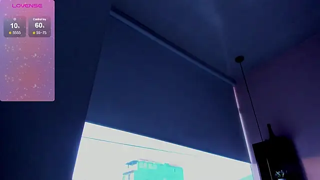 violet_myerrs webcam