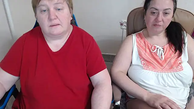 Bertie_Adeline webcam