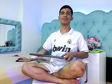 apolo_richards - Apolo_Richards's free webcam - UK Sex Cams