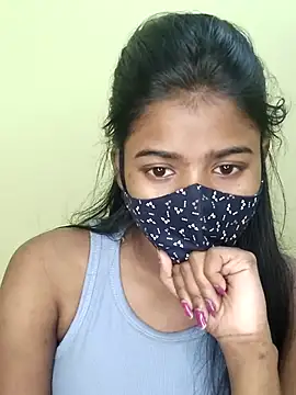 Webcam Model (trinasa)  is live.Free join now!