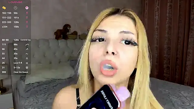 LenitaTumblin webcam