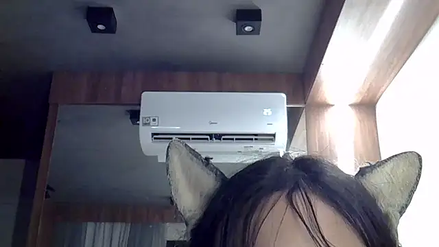 SkinnyKitten webcam
