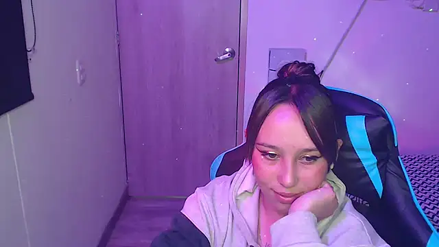 Skarlet_Adams28 webcam