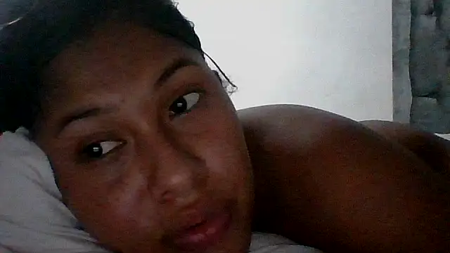 Kitra_New webcam