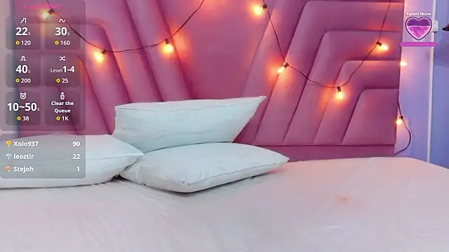 hornybarelylegalgirl webcam