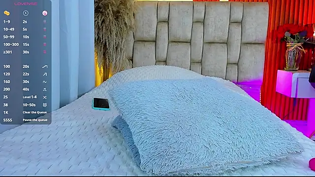 whitney_white_ webcam