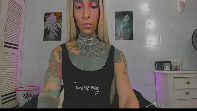 drippyorlovee webcam