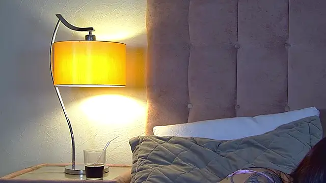 AlexandraBloom webcam