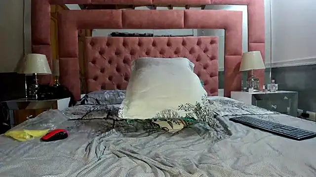 briana_wonder69xxx webcam