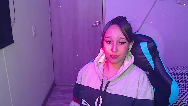 Skarlet_Adams28 webcam