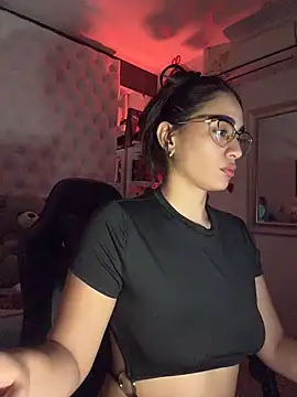 zarahevans - ZarahEvans's free webcam