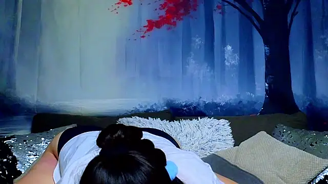 ElizabethEven webcam