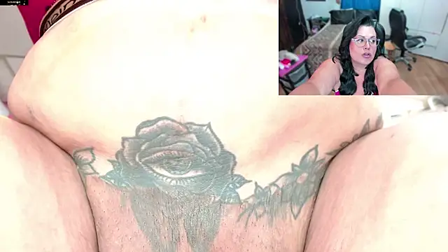 Tyffanny-Evans webcam