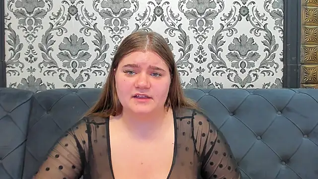 LissaBigTitts webcam