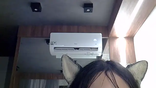 SkinnyKitten webcam