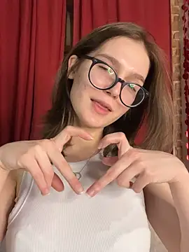 MyKittySayMeow webcam