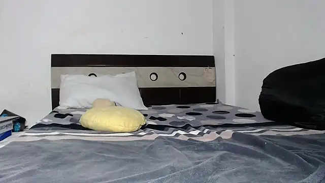 lovemee_30 - Lovemee_30's free webcam - UK Sex Cams