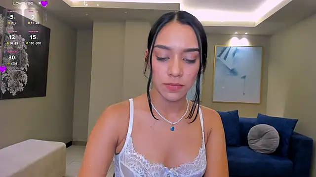 amaliacrus - AmaliaCrus's free webcam - UK Sex Cams