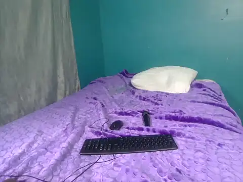 VirginPrincess06 webcam