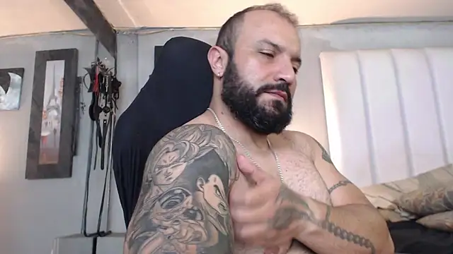 bardock_1 Live Webcam on Stripchat