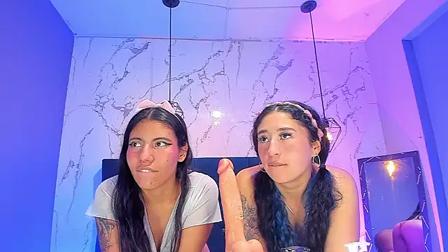 Dakotaa_Johnson webcam