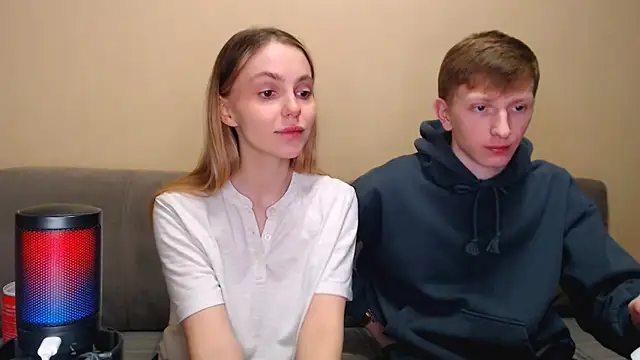 juliaanddima Live Webcam on Stripchat