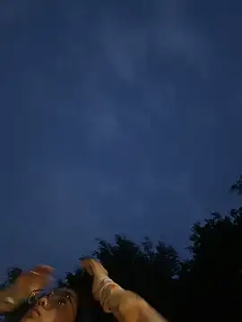 NAUGHTY_LITTLE_18 webcam