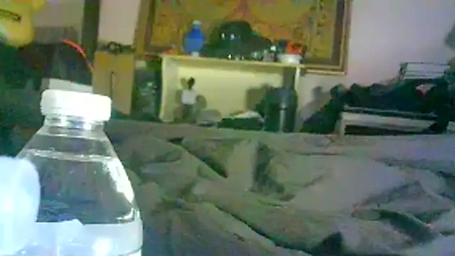 ON3YOULLN3VER_FIR3 webcam