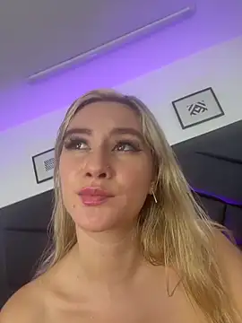 MaryDeniro webcam