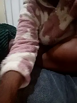 reddiamond007 - Reddiamond007's free webcam - UK Sex Cams