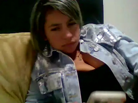 ambar_cortes - Ambar_Cortes's free webcam - UK Sex Cams