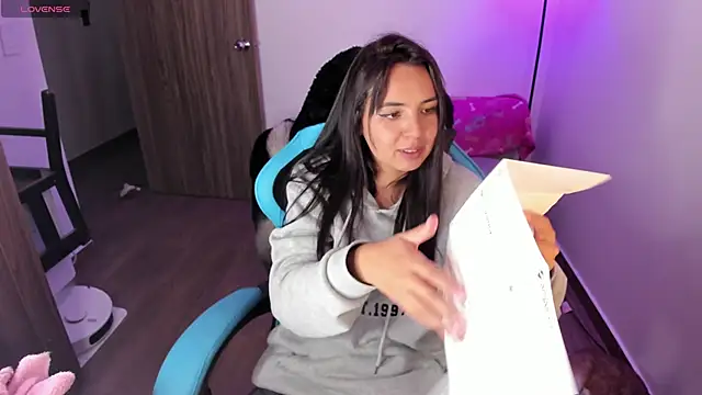 nicole_ss - Nicole_Ss's free webcam