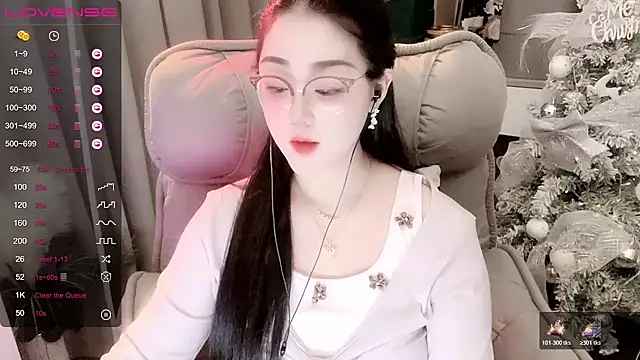 Monica-666888- webcam