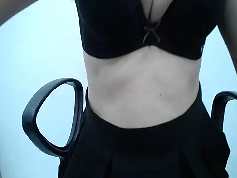 _Lady- webcam
