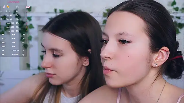 GabrielleLynchar... Live Webcam on Stripchat