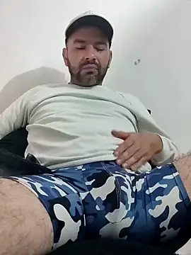 hairyandbigmann webcam