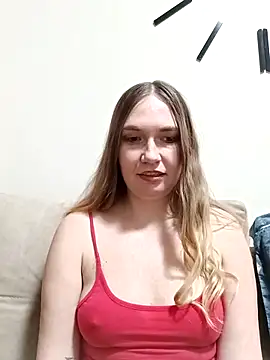 kisavixen - KisaVixen's free webcam - UK Sex Cams