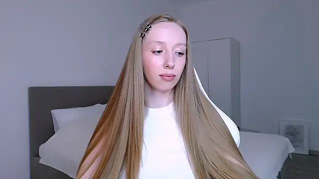 Luna_insniity webcam