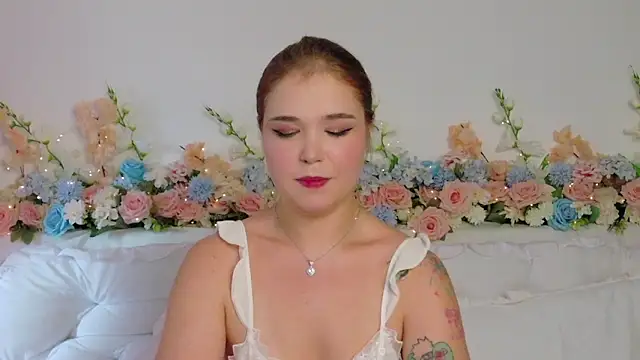 Lilith_Bonheur webcam