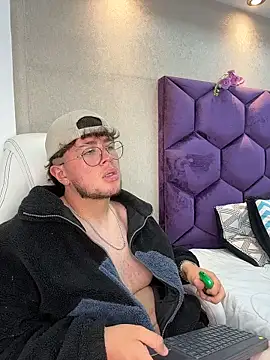 noah_wiliams - Noah_Wiliams's free webcam - UK Sex Cams