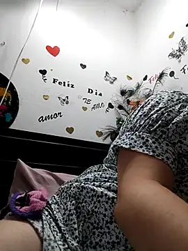 karlythoth@xh webcam