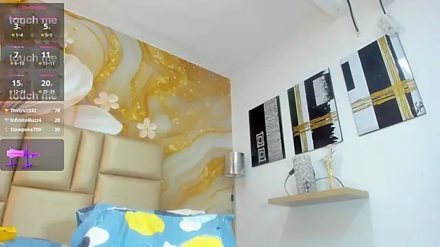 NahomiWalker_ webcam