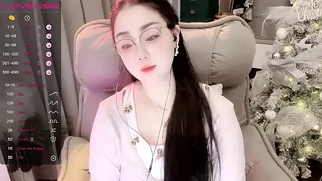 Monica-666888- webcam