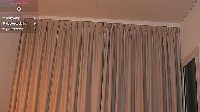 Alison_Miller9 webcam