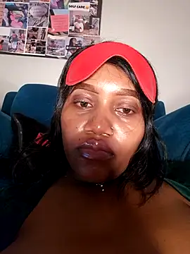 SquirtQueen222 webcam