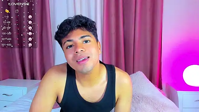 cherry_blossom77 webcam