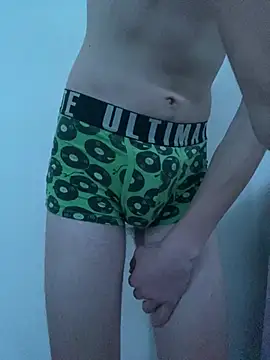 LittleGuy_2007 webcam