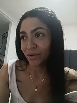 Webcam Model (Ina_Jody_)  is live.Free join now!